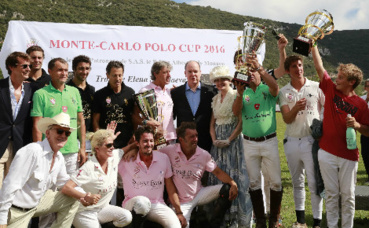 Photo (c) Claudia Albuquerque Photo (c) Claudia Albuquerque