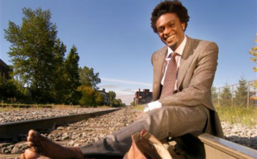 Corneille publie "Là où le soleil disparaît". Photo (c) Victor Diaz Lamich. Cliquez ici pour commander le livre Corneille publie "Là où le soleil disparaît". Photo (c) Victor Diaz Lamich. Cliquez ici pour commander le livre