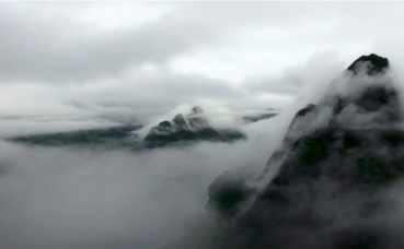 Les fjords des îles Lofoten en Norvège, extrait de la vidéo ci-dessous. Photo (c) Michael Fletcher Les fjords des îles Lofoten en Norvège, extrait de la vidéo ci-dessous. Photo (c) Michael Fletcher