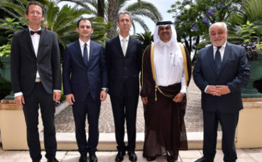 S.E.M. Petr Drulak, S.E.M. Qëndrim Gashi, Gilles Tonelli, S.E.Dr. Khalid Bin Rashid Salem Al-Mansouri et S.E.M. Guillaume Dighiero Arrarte. Photo courtoisie (c) Charly Gallo / DC S.E.M. Petr Drulak, S.E.M. Qëndrim Gashi, Gilles Tonelli, S.E.Dr. Khalid Bin Rashid Salem Al-Mansouri et S.E.M. Guillaume Dighiero Arrarte. Photo courtoisie (c) Charly Gallo / DC