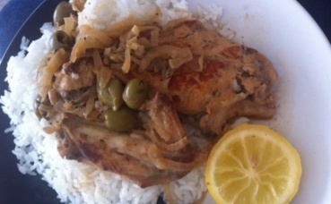 Poulet yassa. Photo prise par ML Lolambo Poulet yassa. Photo prise par ML Lolambo
