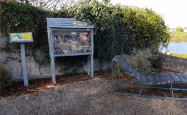 Boîte à livres. Photo prise par l'auteur. Boîte à livres. Photo prise par l'auteur.