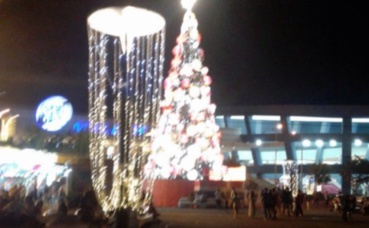 Noël à Manille. Photo prise par l'auteur. Noël à Manille. Photo prise par l'auteur.
