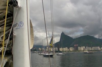 4 MY PLANET: Après une courte halte à Rio, Alexia repart vers New York