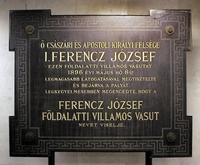 Plaque commémorative de l'inauguration du métro électrique Franz Joseph