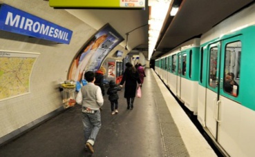 Métro parisien. Photo (c) SofiLayla Métro parisien. Photo (c) SofiLayla