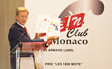 Jean-Yves Giraudon présente la Revue littéraire dont la couverture a été déssinée par Danièle Lorenzi-Scotto. Photo (c) Valeria Maselli Jean-Yves Giraudon présente la Revue littéraire dont la couverture a été déssinée par Danièle Lorenzi-Scotto. Photo (c) Valeria Maselli