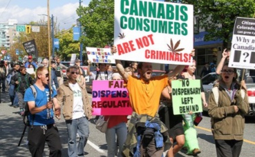 Manifestation pour la légalisation du cannabis à Vancouver. Photo (c) Jeremiah Vandermeer
