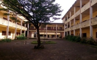 Le lycée Yimbaya. Photo prise par l'auteur.