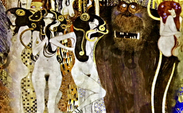 "Les forces du mal et les trois Gorgones". Photo (c) Charlotte Service-Longépé "Les forces du mal et les trois Gorgones". Photo (c) Charlotte Service-Longépé