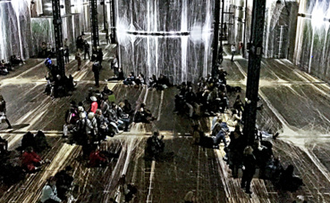 Séquence “Poetic-AI”. Photo (c) Charlotte Service-Longépé Séquence “Poetic-AI”. Photo (c) Charlotte Service-Longépé