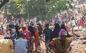 L'évacuation de Demoudoula. Photo prise par Boubacar Barry L'évacuation de Demoudoula. Photo prise par Boubacar Barry