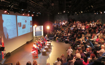 Salle comble au Théatre National de Nice. Photo (c) Serge Gloumeaud Salle comble au Théatre National de Nice. Photo (c) Serge Gloumeaud
