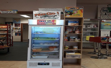 Frigo solidaire du PIJ de Vichy. Photo (c) Salime Therchag Frigo solidaire du PIJ de Vichy. Photo (c) Salime Therchag