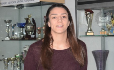 Hélène Falcon - gardienne de but à Bourg-de-Péage. Photo (c) Frédérique Gelas Hélène Falcon - gardienne de but à Bourg-de-Péage. Photo (c) Frédérique Gelas