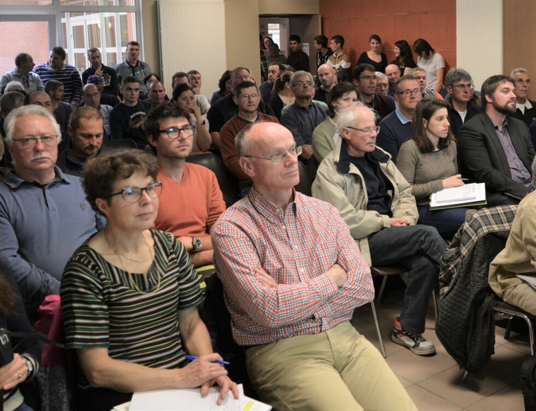 DE nombreux agriculteurs venus assister à l'Assemblée Générale (c) Frédérique Gelas DE nombreux agriculteurs venus assister à l'Assemblée Générale (c) Frédérique Gelas