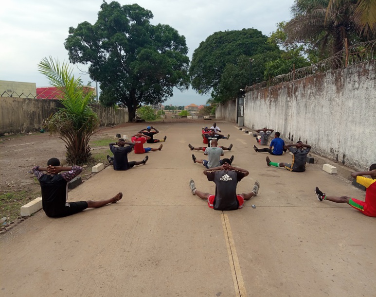 Sport et Ramadan. (c) Boubacar Barry Sport et Ramadan. (c) Boubacar Barry