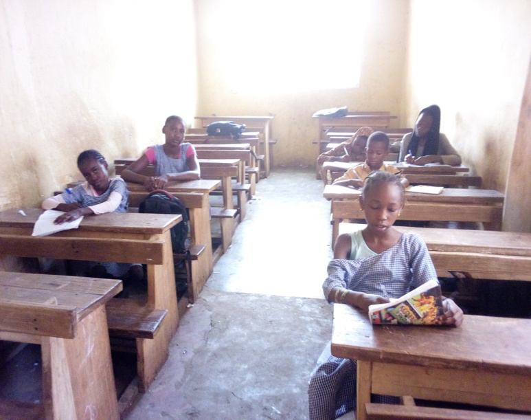 Le décrochage scolaire vide les classes (c) Boubacar Barry