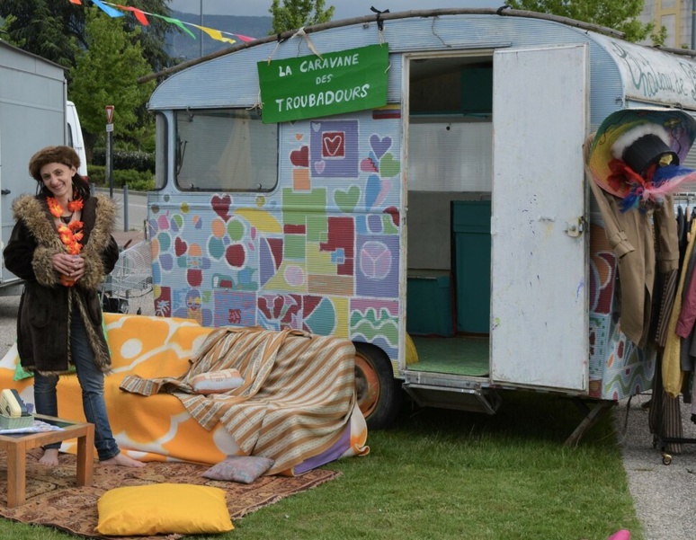 Un festival off sur le thème de la fête foraine (c) Frédérique Gelas Un festival off sur le thème de la fête foraine (c) Frédérique Gelas