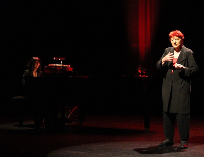 Anne Sylvestre de retour à Saint-Marcellin (c) Bernard Lespinard Anne Sylvestre de retour à Saint-Marcellin (c) Bernard Lespinard