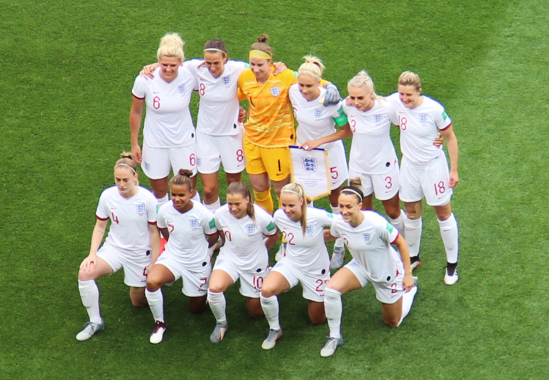 L'Angleterre n'a pas manqué son entrée dans la compétition. Photo (c) Serge Gloumeaud
