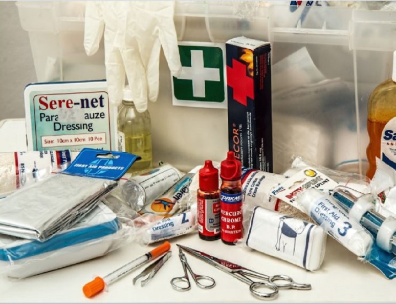 En vacances, et notamment à l’étranger, mieux vaut partir avec quelques médicaments de base (c) pxhere. En vacances, et notamment à l’étranger, mieux vaut partir avec quelques médicaments de base (c) pxhere.