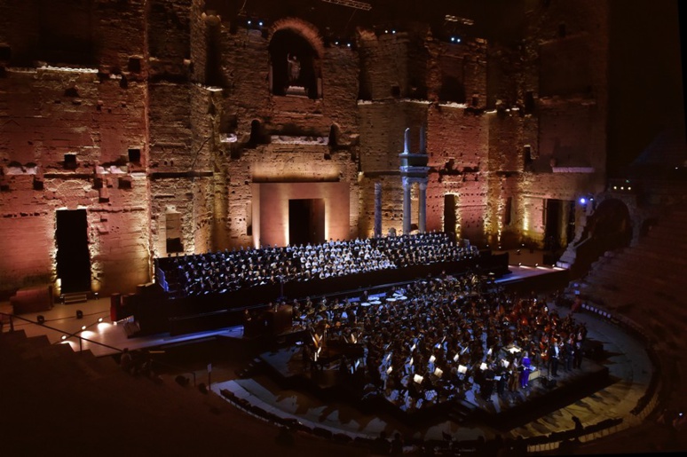 Une 8ème Symphonie de Malher inoubliable aux Chorégies d'Orange (c) Gromelle Une 8ème Symphonie de Malher inoubliable aux Chorégies d'Orange (c) Gromelle