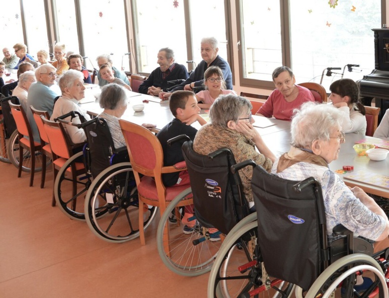 Un loto pour tous à l'EHPAD (c) Frédérique Gelas Un loto pour tous à l'EHPAD (c) Frédérique Gelas