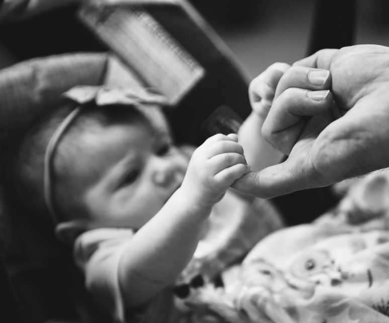 Le modèle d'attachement développé par chacun d'entre nous au cours de nos premières années déterminera nos relations adultes / (c) Photo de Megan McFadden sur Unsplash Le modèle d'attachement développé par chacun d'entre nous au cours de nos premières années déterminera nos relations adultes / (c) Photo de Megan McFadden sur Unsplash