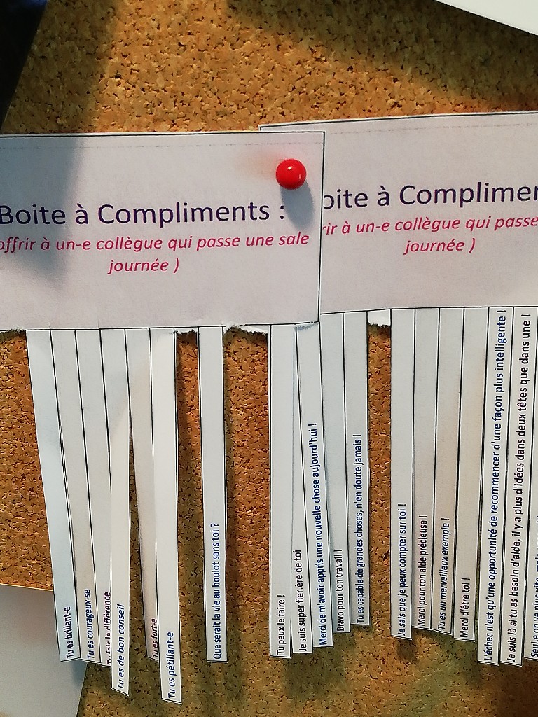 La boîte à compliments, un outil qui remotive les collègues au travail (c) Camille Roche