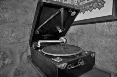 Photo (C) Ibrahim Chalhoub. Cliquez sur l'image pour accéder à la page sur Facebook