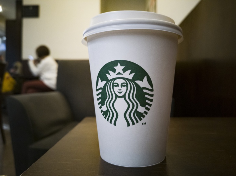 Starbucks réagit au mal-être au travail de ses employés. Photo (c) Engin Akyurt/ Pixabay