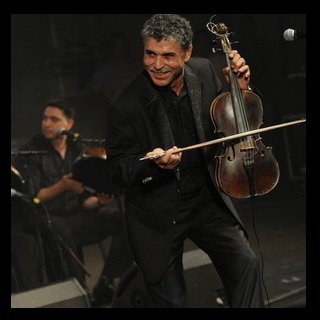 Cliquez ici pour écouter ou commander les titres de Stati Cliquez ici pour écouter ou commander les titres de Stati