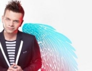 Cliquez ici pour accéder à la page de l'artiste