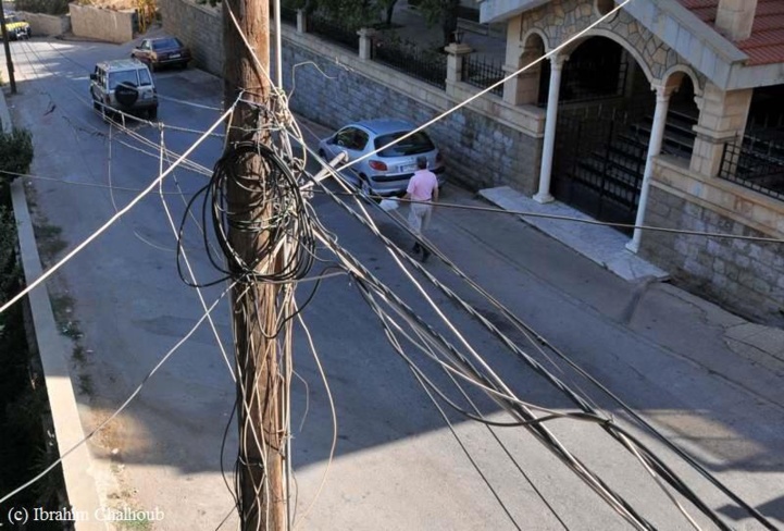 Un bazar de câbles! Photo (C) Ibrahim Chalhoub