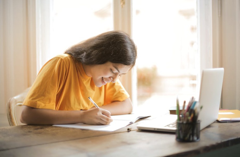 L'accompagnement proposé aux étudiants malades par les universités peut être réadapté au fil du cursus. Andrea Piacquadio/Pexels, CC BY L'accompagnement proposé aux étudiants malades par les universités peut être réadapté au fil du cursus. Andrea Piacquadio/Pexels, CC BY