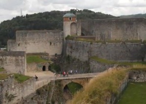 Cliquez ici pour trouver ce qui vous intéresse sur le sujet Cliquez ici pour trouver ce qui vous intéresse sur le sujet