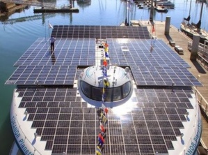 Le navire solaire à Lorient. Photo © Sellor - Henri Basset Le navire solaire à Lorient. Photo © Sellor - Henri Basset