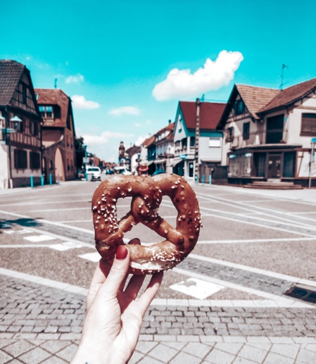 Bretzel : Icone de la Gastronomie Bavaroise. (c) Sarah Adc Brs. Bretzel : Icone de la Gastronomie Bavaroise. (c) Sarah Adc Brs.