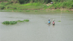 Des femmes du village de Houèdo-Wo en période d'inondations. Photo: AT