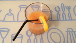 RECETTES EN VIDÉO - Cocktail fête des mères RECETTES EN VIDÉO - Cocktail fête des mères