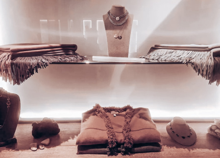 One Moon x Roseark 3 reasons to love this delightful partnership. (c) Sarah b. One Moon x Roseark 3 reasons to love this delightful partnership. (c) Sarah b.