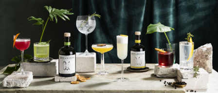 Mocktail trend : The Niets company, he only 100% alcohol-free distilled Gin and Rhum around the world. (c) The Niets Co via Caroline Charles Communication. Mocktail trend : The Niets company, he only 100% alcohol-free distilled Gin and Rhum around the world. (c) The Niets Co via Caroline Charles Communication.