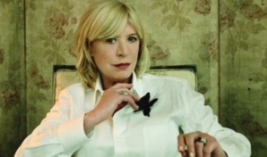 Cliquez ici pour accéder à la page de l'artiste Cliquez ici pour accéder à la page de l'artiste