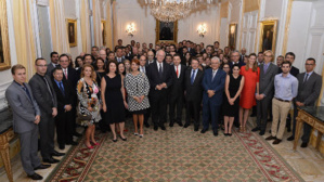 S.E.M. Michel Roger, Ministre d’Etat, a accueilli hier en sa résidence les Responsables d’Entreprises signataires du Protocole d’Accord relatif à l’insertion dans la vie active des jeunes diplômés monégasques et résidents. Photo (c) Charly Gallo / CDP S.E.M. Michel Roger, Ministre d’Etat, a accueilli hier en sa résidence les Responsables d’Entreprises signataires du Protocole d’Accord relatif à l’insertion dans la vie active des jeunes diplômés monégasques et résidents. Photo (c) Charly Gallo / CDP