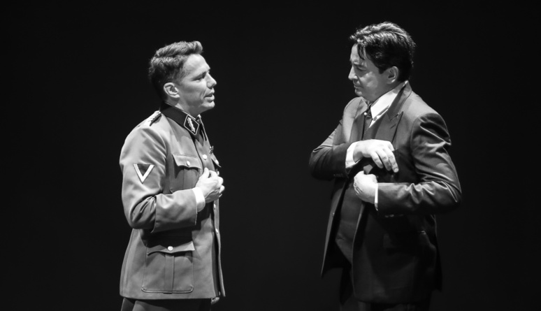 Franck Lorrain, conseiller d’Himmler et Antoine Nouel dans le rôle du Dr Fersten © Christèle Billaut