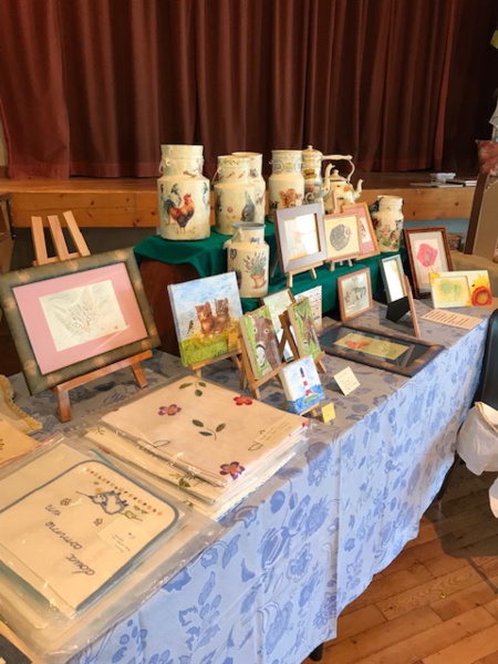 Libérer l'expression artistique : Célébrer la vision du Salon de la Création avec Nicole Ferre Sentis, Monique et Jean-Luc Lermusiaux Libérer l'expression artistique : Célébrer la vision du Salon de la Création avec Nicole Ferre Sentis, Monique et Jean-Luc Lermusiaux