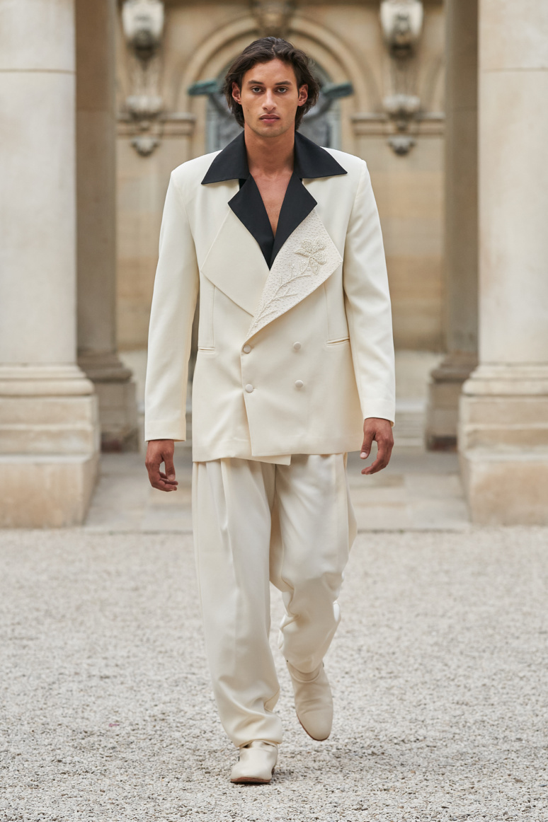 Nature inspiration "Light in the Forest". (c) Caroline Charles Communication. Nature inspiration "Light in the Forest". (c) Caroline Charles Communication.