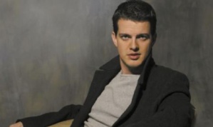 Cliquez ici pour accéder à la page de l'artiste Cliquez ici pour accéder à la page de l'artiste