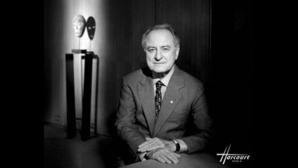 Pierre Bergé photographié par Studio Harcourt Paris, en 1998. Pierre Bergé photographié par Studio Harcourt Paris, en 1998.